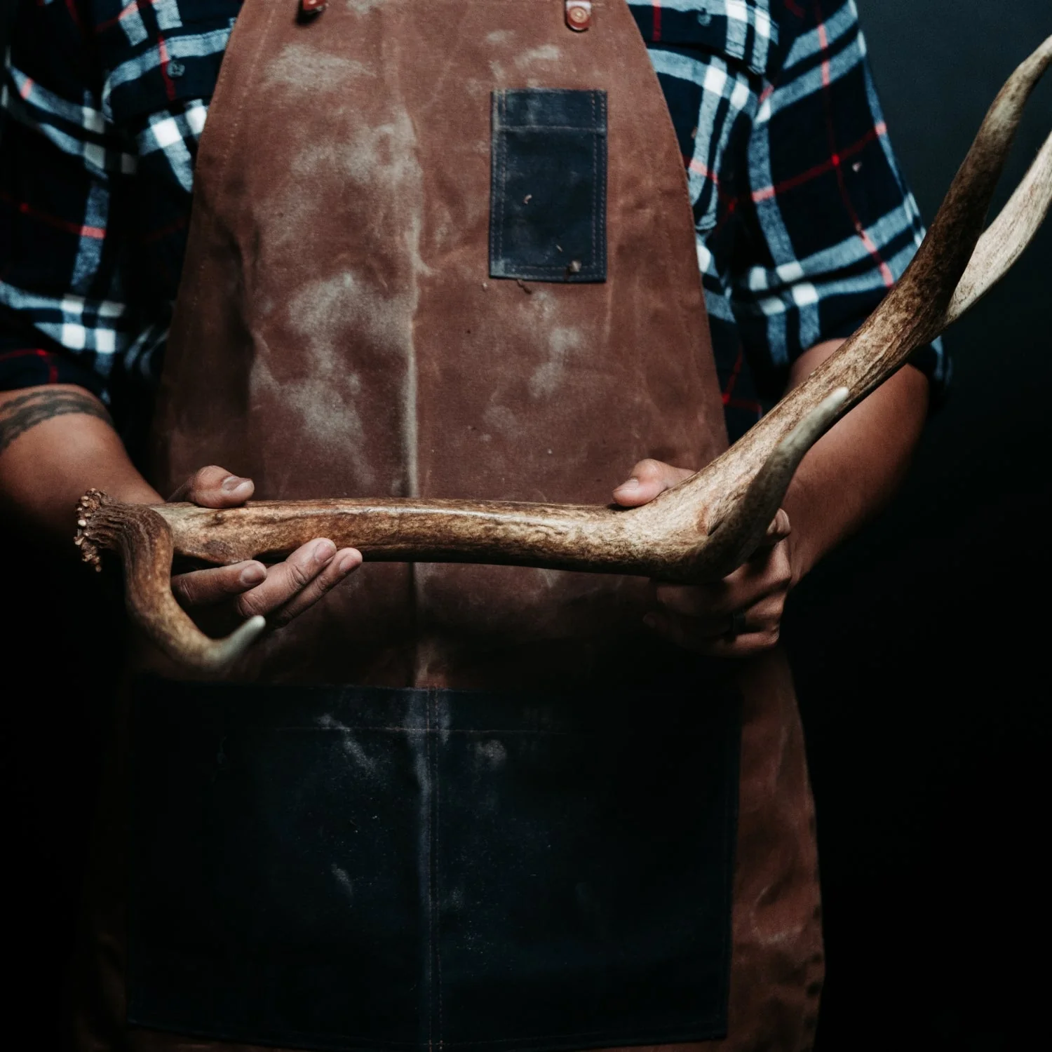 The Gent's Weekend | Men's Elk Antler, Whiskey Barrel & Titanium Wedding Band - Image 5